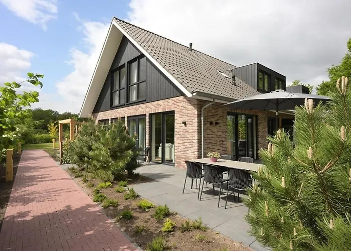Heide Hoeve Eckhaus mit Hottub | 6 Personen Otterlo
