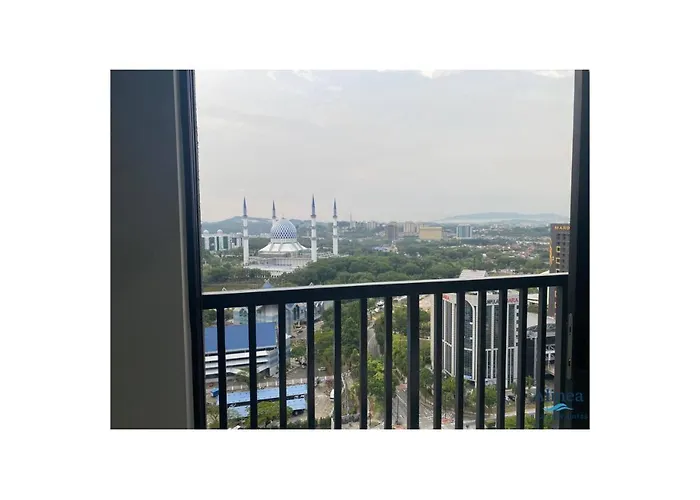 Alinea Blueview Suites Shah Alam