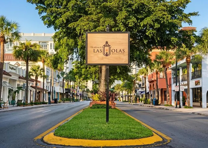 Waterfront With Pool Spa Tiki Bar And 1 Mile To Beach Fort Lauderdale