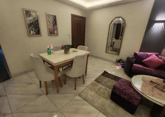 Ferienwohnung الاسكندريه المندره خطوات من الشاطئ ثاني نمره من الشاطيء تري البحر بوضوح من الجانب Alexandria
