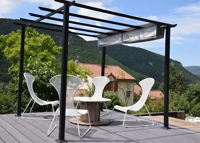 Ferienwohnung Cocoon,Vue Montagne,Jacuzzi Prive Mostuéjouls