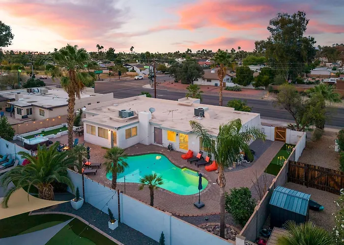 Refreshing Pool Hot Tub Game Room Sleeps 8 Scottsdale