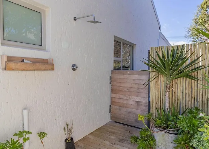 Robin Retreat - Luxury 3 Bedroom Villa -Hermanus