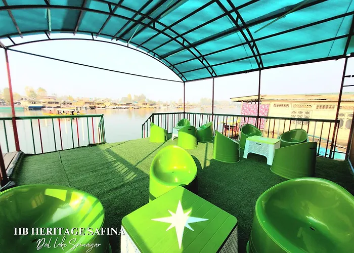 The Heritage Safina Group Of Houseboats Srīnagar