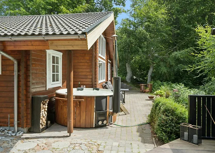 Modern Holiday Home With Hot Tub Near Water Glesborg