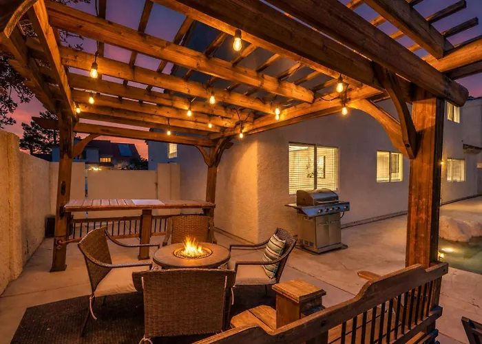 Villa 5Br Oasis 15 Min To Strip, Pool Table Las Vegas