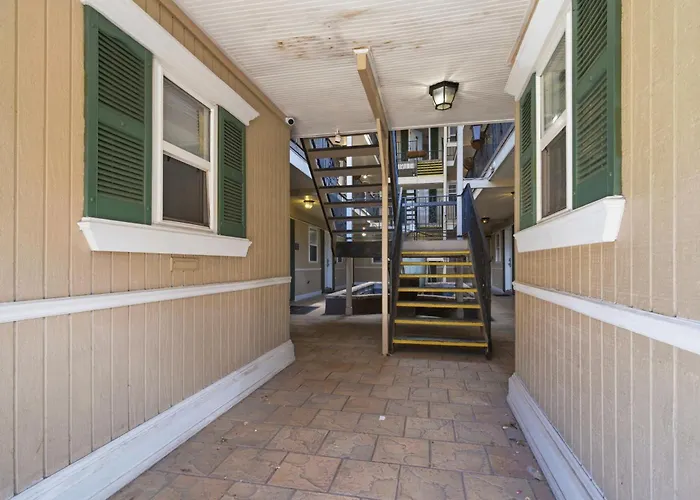 Frenchmen Private Stay W Pool & Hot Tub Access New Orleans