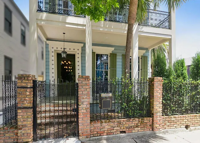 Luxurious 9Br Inn Heated Pool & Spa New Orleans