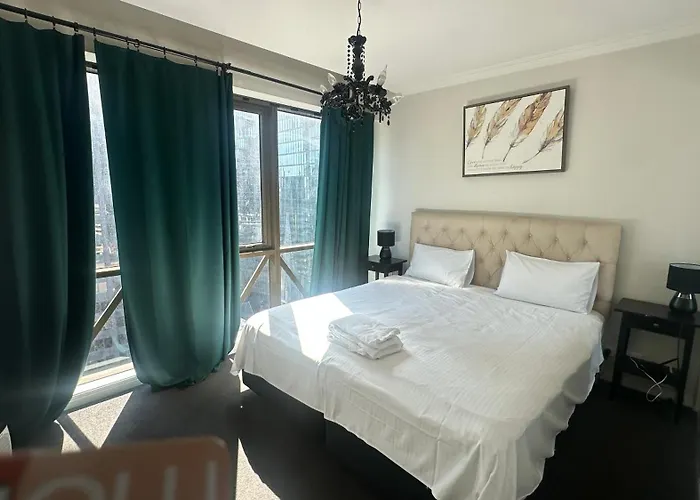 Luxury Heart Cbd Top Floor Apartment Spa,Gym, Pool Melbourne City