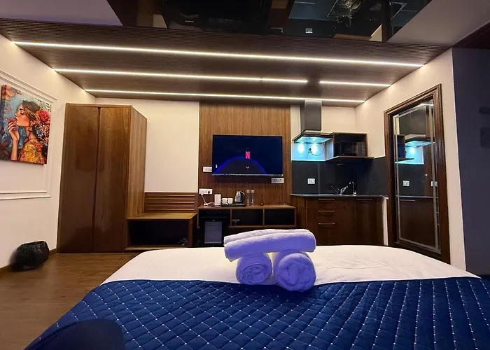 Lapstay Eo445 - Luxurious Studio Apartment Gurgaon