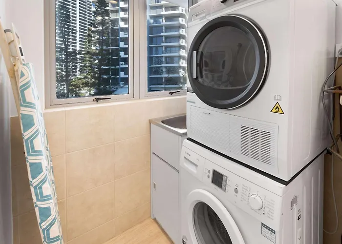 Beachfront On Berkeley Hosted By Gold Coast Holiday Stays