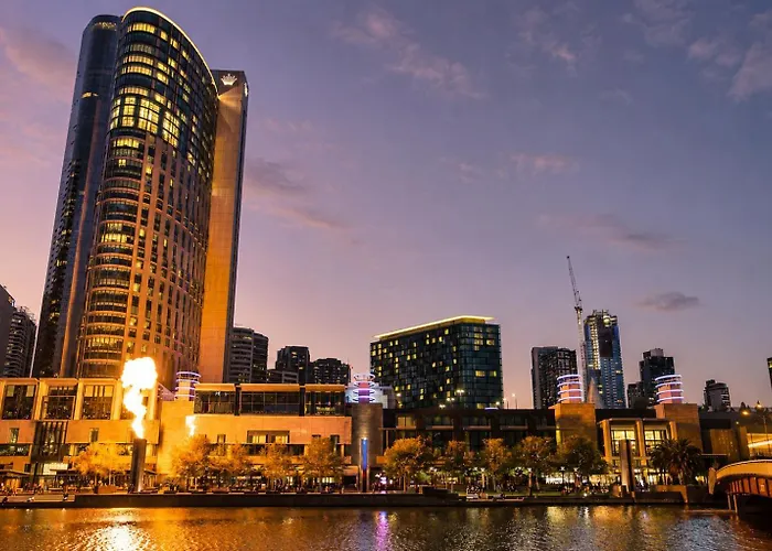 Skyline Suites - Scenic Views, King Bed, Level 39 Melbourne City