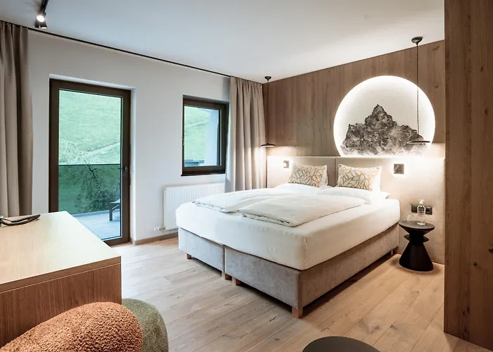 Hotel Tirolerhof 4 Sterne Superior Tux