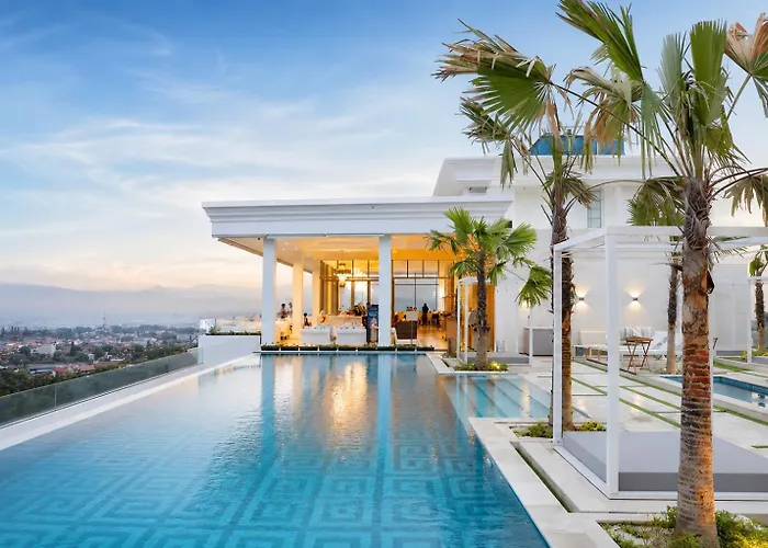 Art Deco Luxury Hotel & Residence Bandung