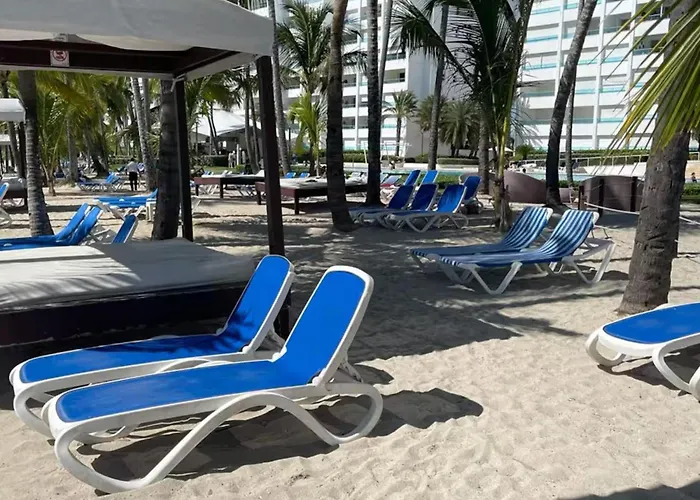 Beach Apartment - Marbella, Juan Dolio!! Getaway Offer!!
