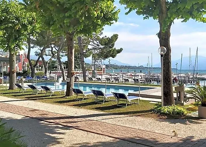 Villaggio Turistico Dei Tigli Padenghe sul Garda