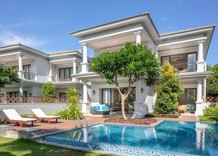 Melia Vinpearl Cam Ranh Beach Resort