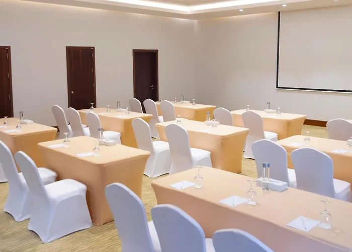 Radisson Hotel Muscat Panorama