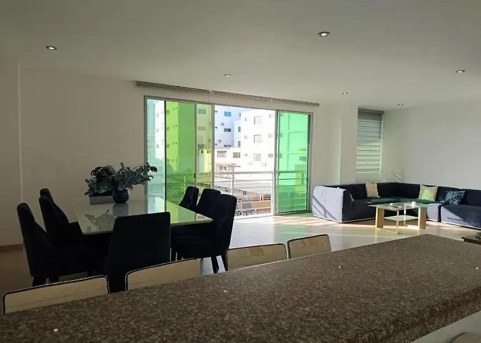 Very Comfortable Family Apartment On Salinas Beach Super Fast Internet