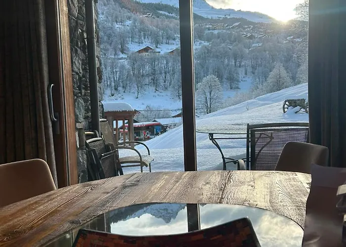 Le Cheval Blanc Luxe, Skis Aux Pieds, Jacuzzi, Hammam, Salle De Cinema Méribel
