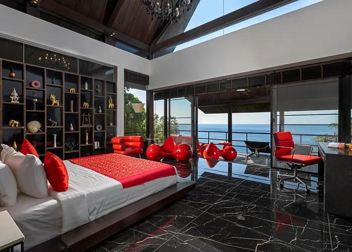 Villa Yin-Noi, Private Oceanfront Villa, Strand Kamala