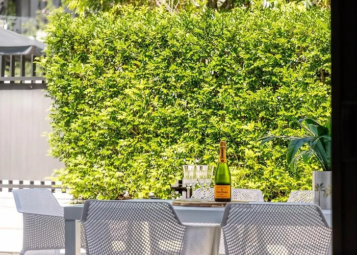Villa Modern Palms Getaway Gold Coast