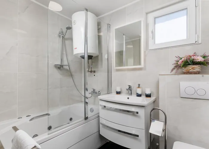Domagoj Boutique Apartmants With Heated Swimming Pool Rijeka