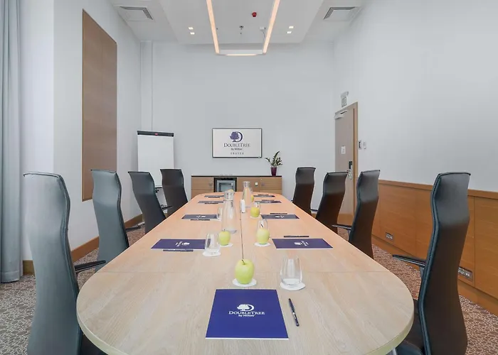 Hotel Doubletree By Hilton Oradea