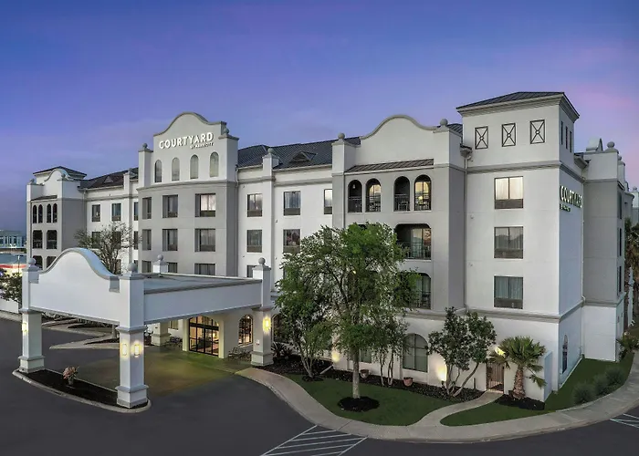 Courtyard By Marriott San Antonio Seaworld Westover Hills