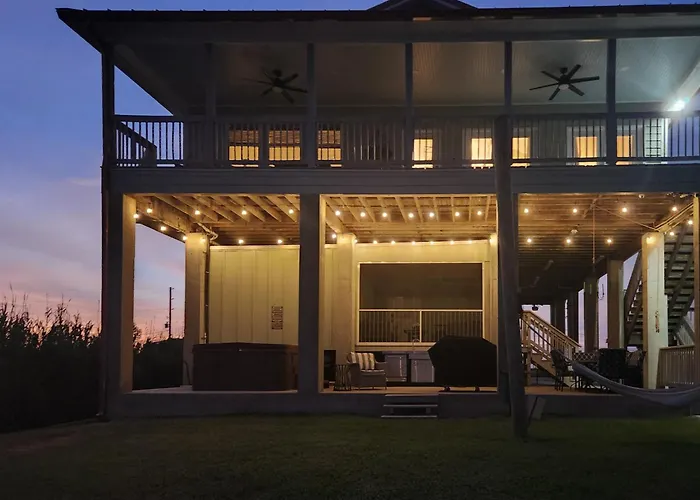 Lakefront Nola Home W/ Hot Tub & Views! New Orleans
