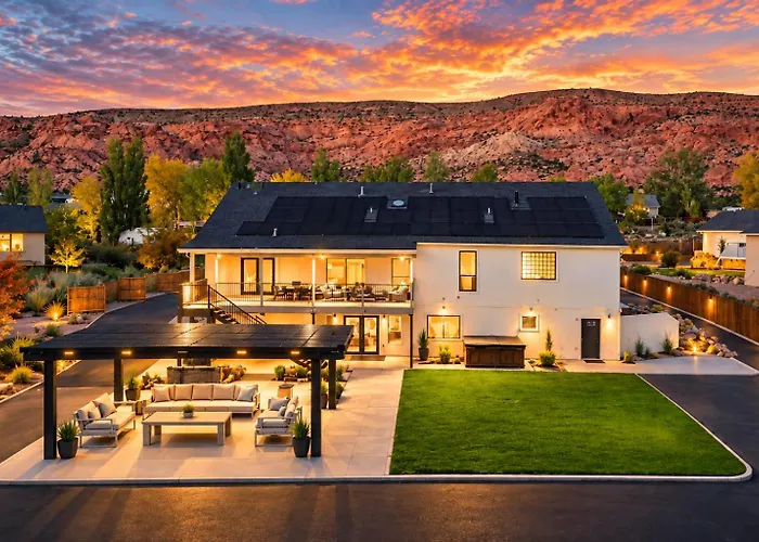 Exclusive Retreats Desert Dream Estate 10 Bedrooms Sleeps 35 Moab
