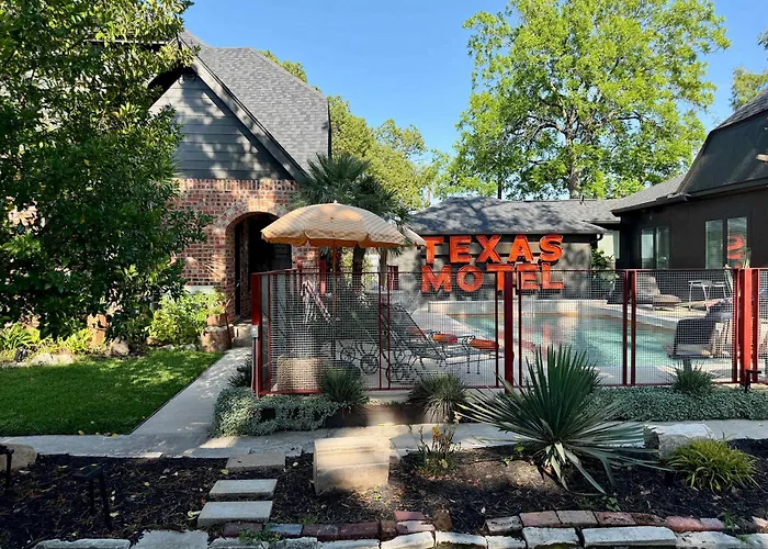 Calla Lily - Relaxing Haven With Pool & Hot Tub At The Ponderosa Houston