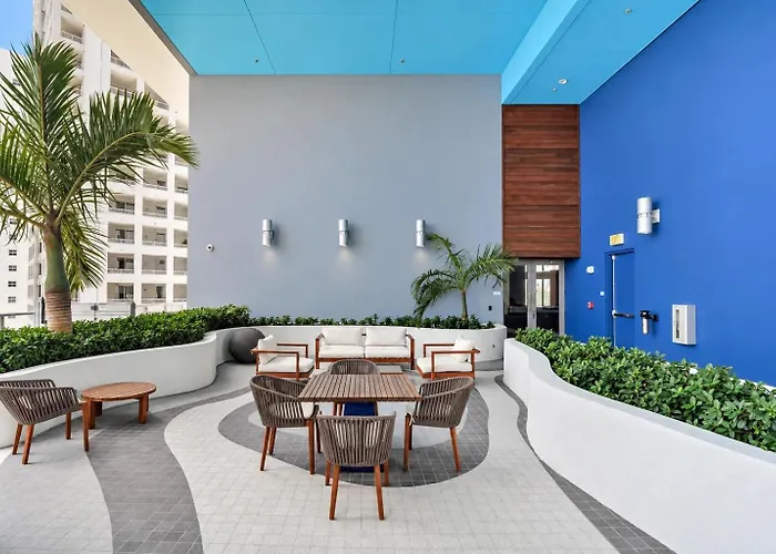 Beautiful Condo And Apt W/ Free Parking 5 Stars ! Miami