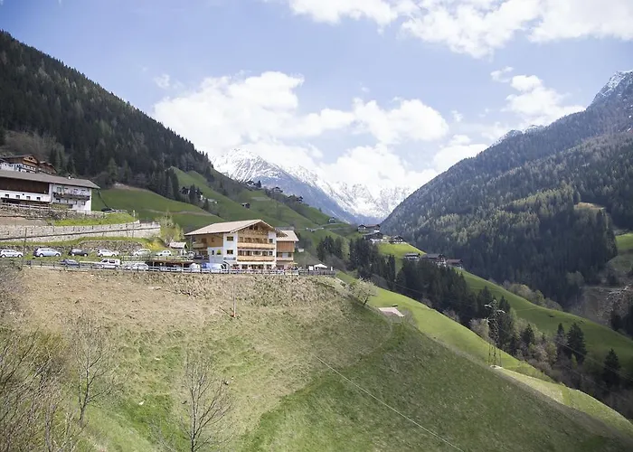 Hotel Unterer Obereggerhof St. Leonhard in Passeier