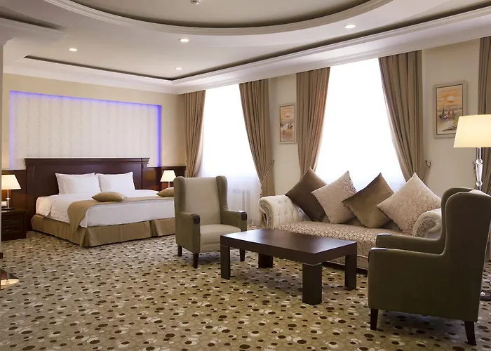 Central Hotel Erivan