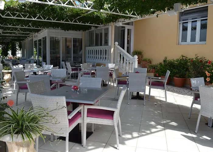 Boutique Flamingo B&B Mlini