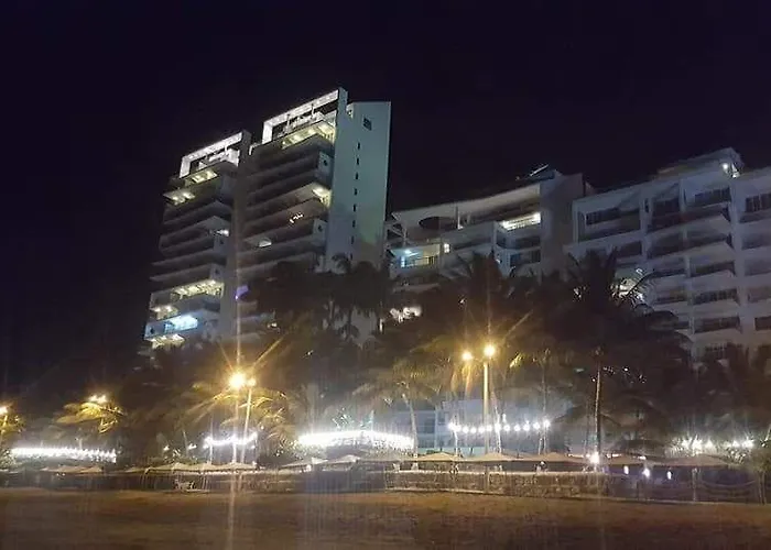 Resort Frente Al Mar Tonsupa