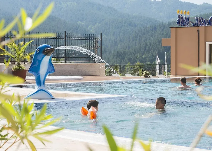 Park Hotel And Spa Vella Hills Welingrad