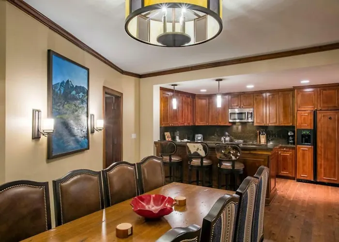 The Ritz-Carlton Club 3 Bedroom Residence 8209, Ski-In & Ski-Out Resort In Aspen Highlands