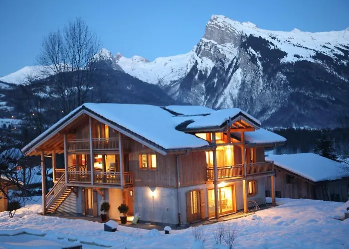 La Terrasse - 3 Bedrooms With Private Hot Tub Samoëns