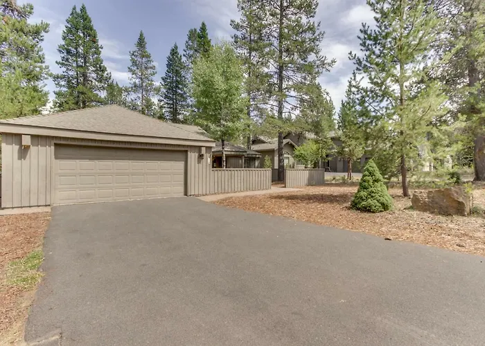 Big Leaf 33 | Discover Sunriver