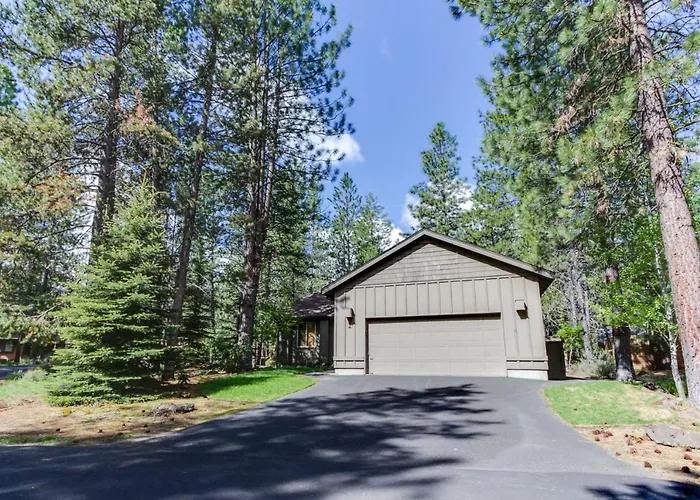 Conifer Lane 01 | Discover Sunriver