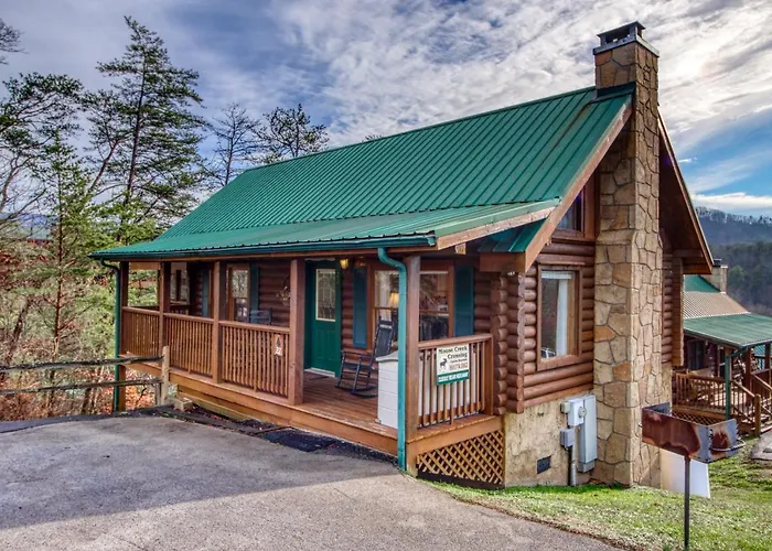Villa Cuddly Bear Hideaway Pigeon Forge