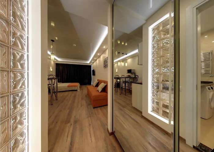 Ferienwohnung Amber DeLUX Atrium-Neo, New Gudauri