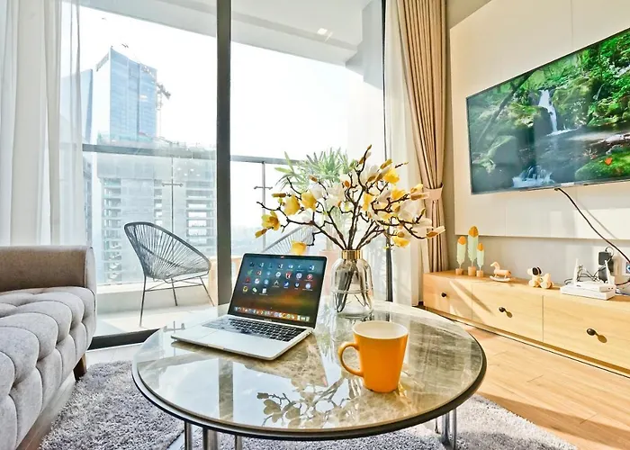 Hi-Home Suites - Vinhomes Metropolis Hanoi