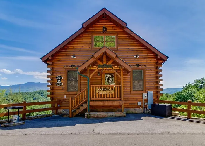 Villa Cub Castle Pigeon Forge
