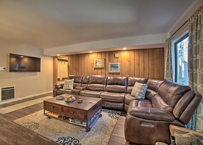 Mammoth Lakes Condo, Walk To Shuttle And Village