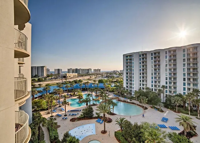 Modern Resort Condo With Balcony - Walk To Beach! Destin