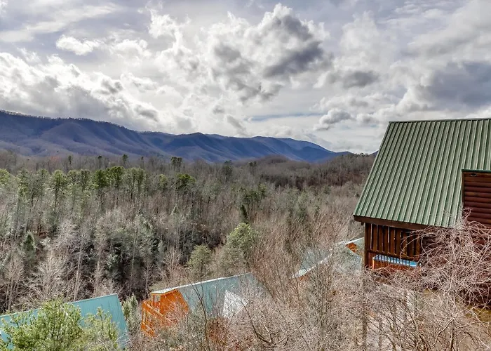Villa Lances Loft Pigeon Forge