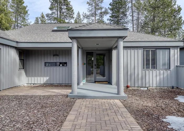Big Leaf 33 | Discover Sunriver